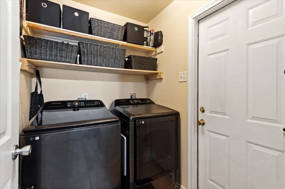425 Legendary Lane Gun Barrel City, TX 75156