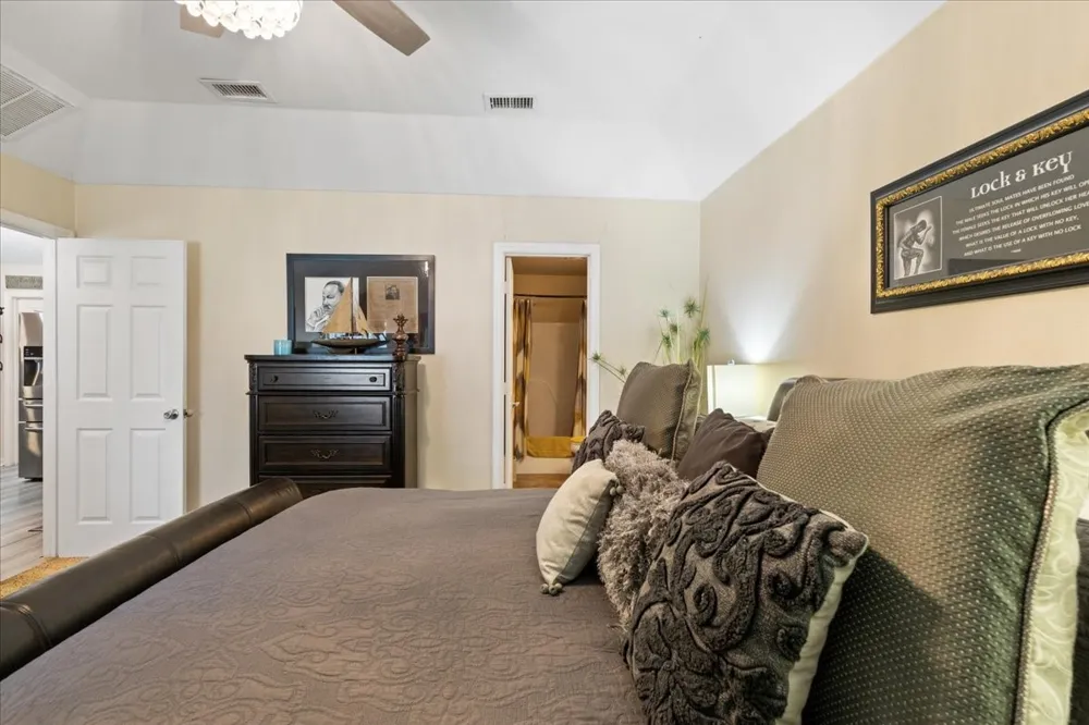 425 Legendary Lane Gun Barrel City, TX 75156