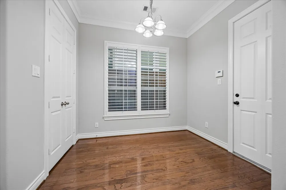 5818 Kiam Street Houston, TX 77007