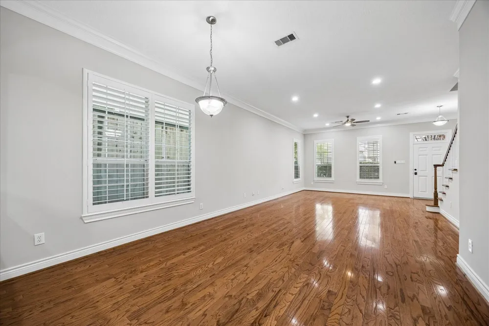 5818 Kiam Street Houston, TX 77007