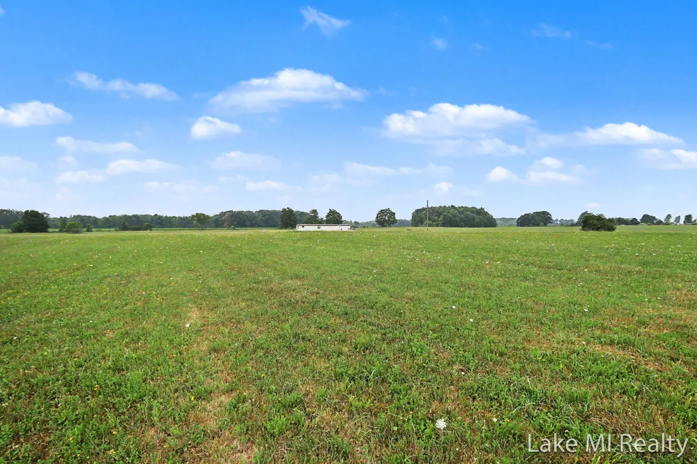 12650 Jefferson Road Deerfield Township, MI 49336
