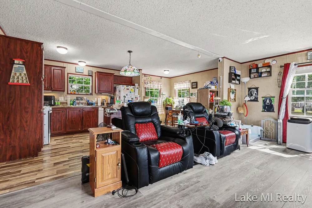 4572 Toronto Avenue SW Wyoming City, MI 49519