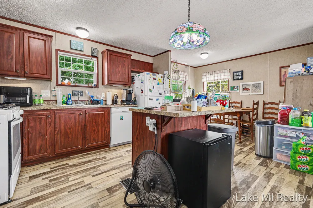 4572 Toronto Avenue SW Wyoming City, MI 49519