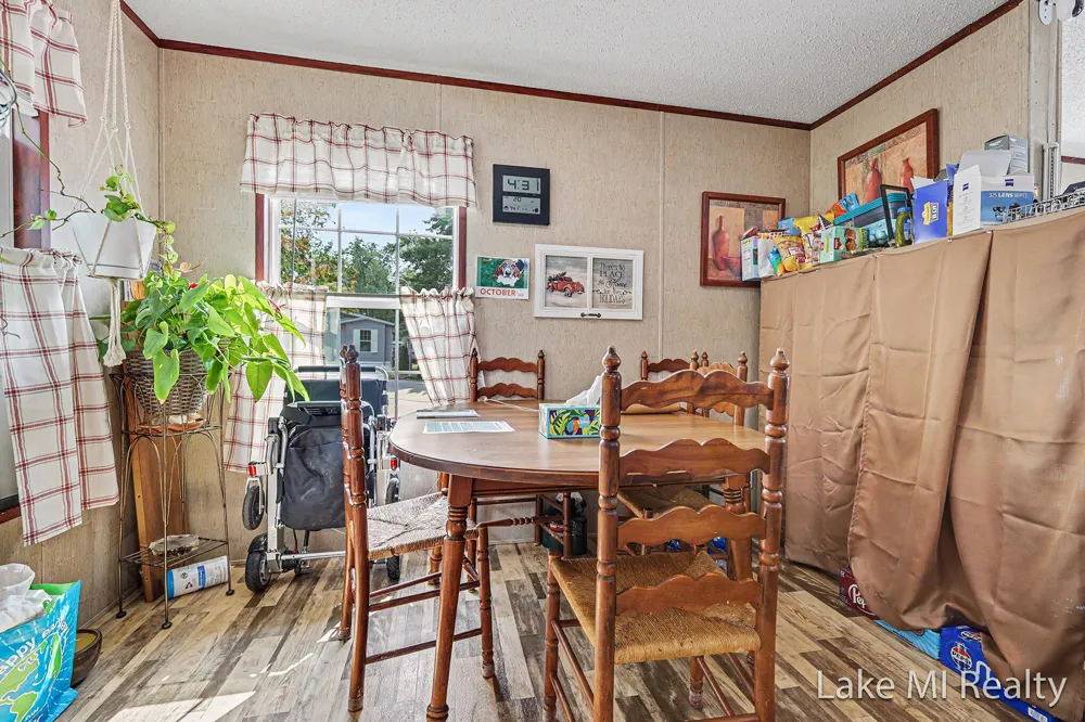 4572 Toronto Avenue SW Wyoming City, MI 49519