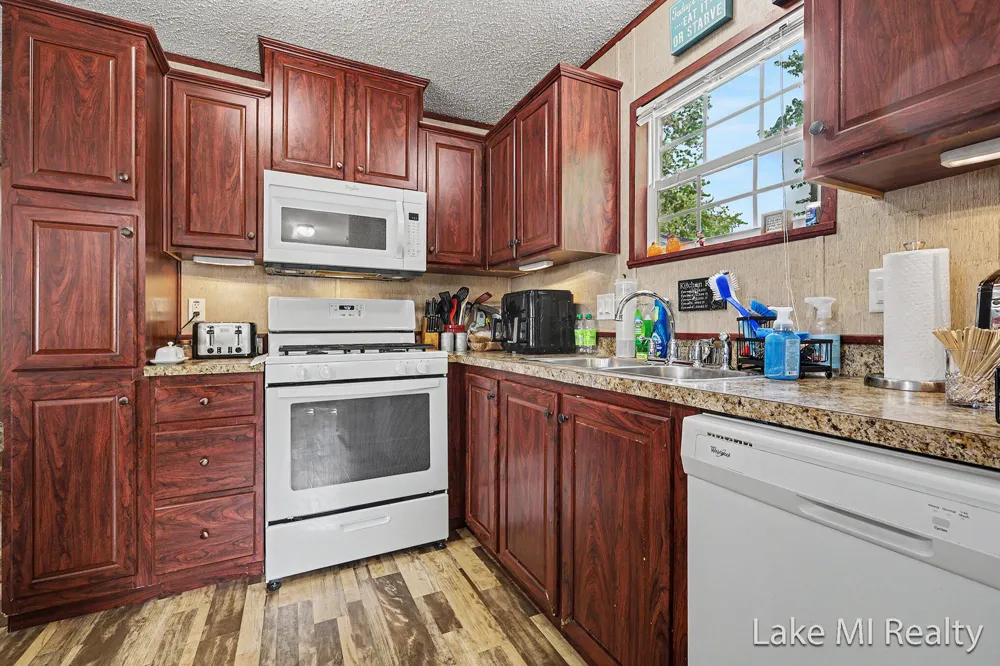 4572 Toronto Avenue SW Wyoming City, MI 49519