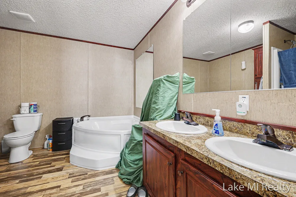 4572 Toronto Avenue SW Wyoming City, MI 49519