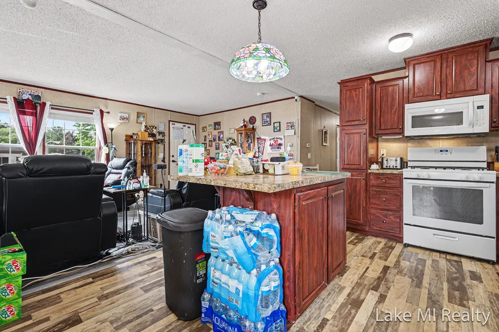 4572 Toronto Avenue SW Wyoming City, MI 49519