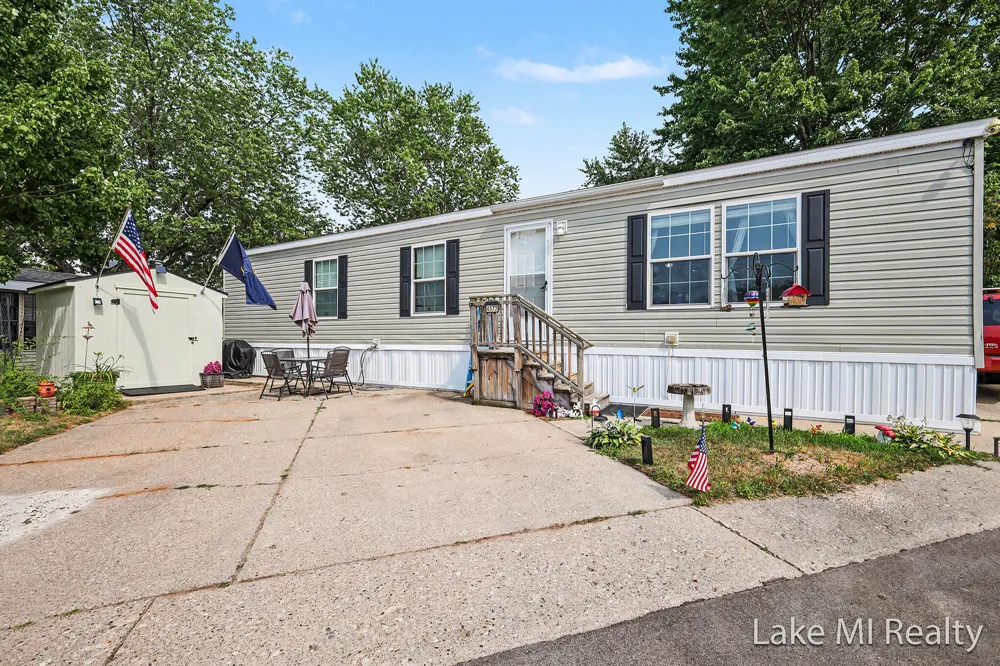 4572 Toronto Avenue SW Wyoming City, MI 49519