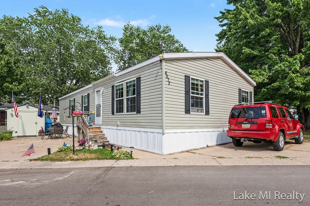4572 Toronto Avenue SW Wyoming City, MI 49519