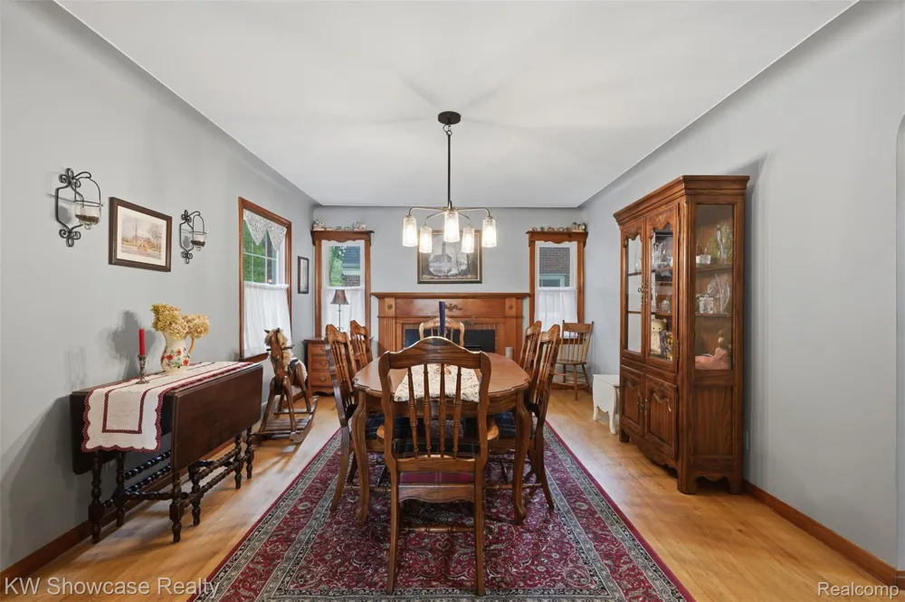 2071 Dorothea Road Berkley City, MI 48072