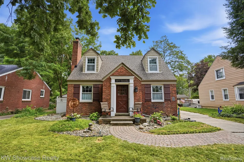 2071 Dorothea Road Berkley City, MI 48072