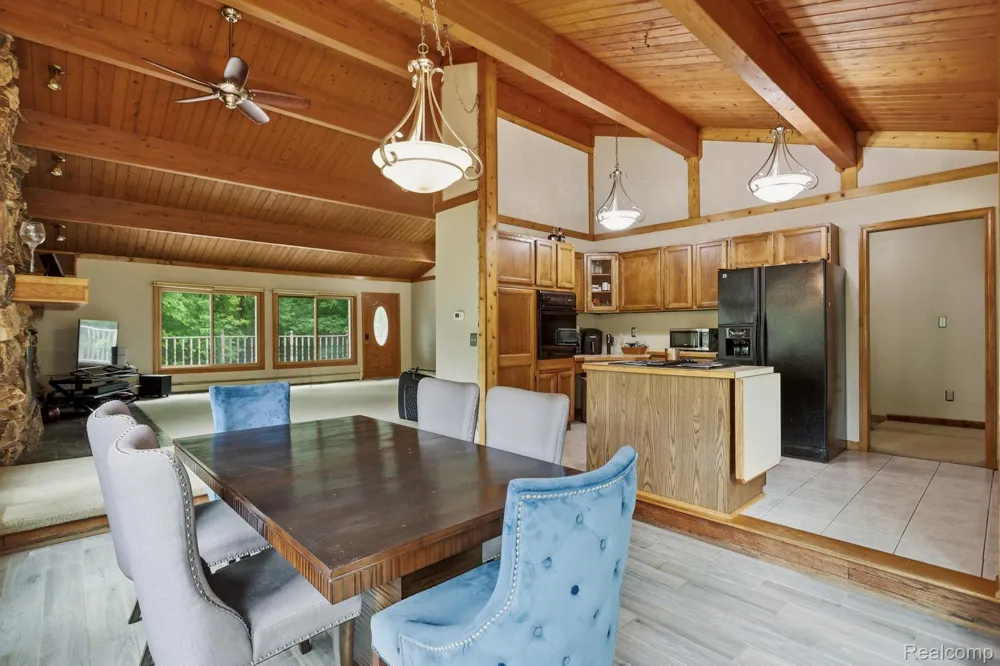 1215 Oakwood Road Brandon Charter Township, MI 48462