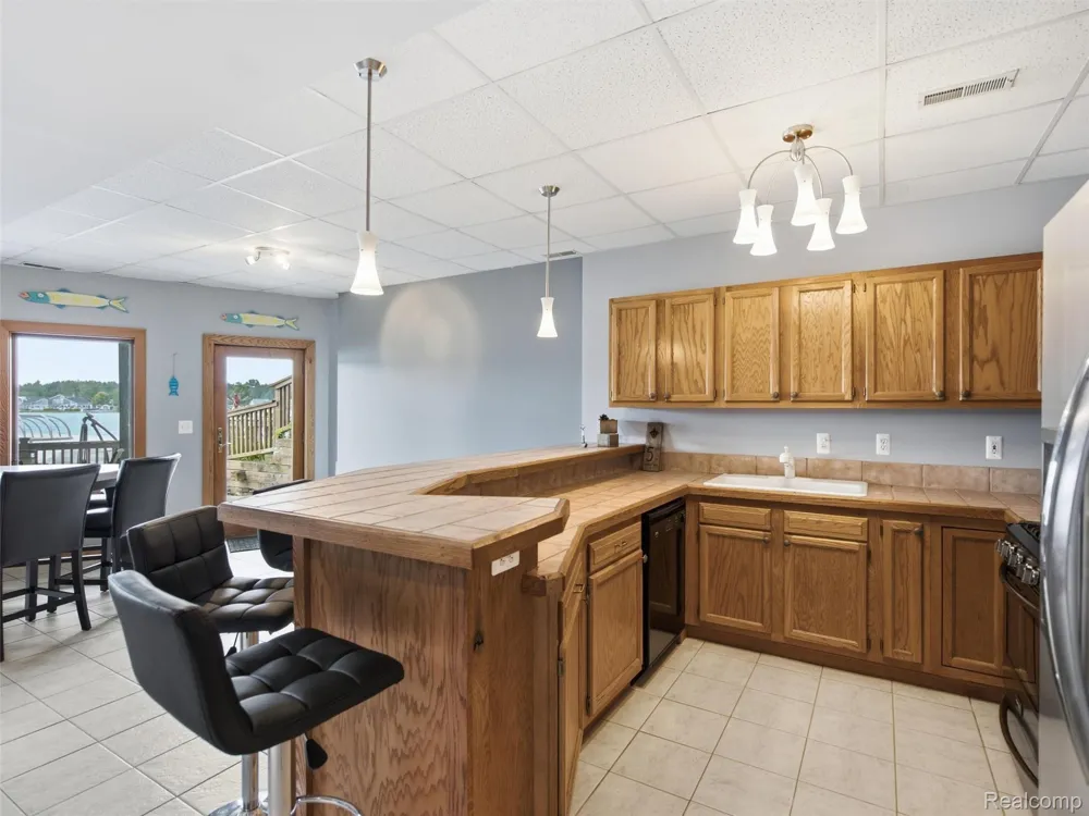 14292 Westman Drive Fenton City, MI 48430