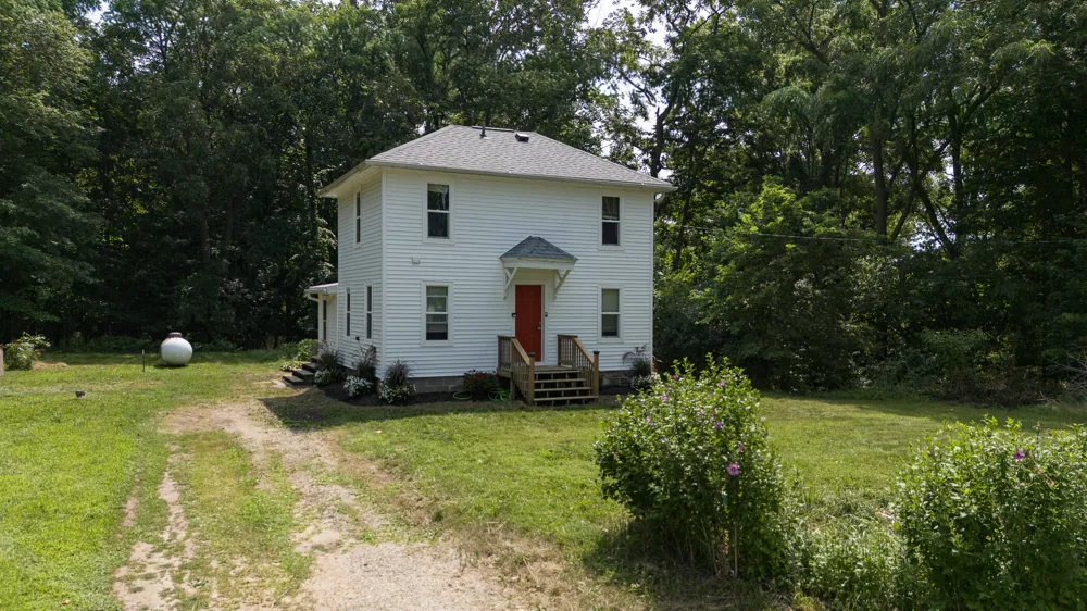 631 Douglas Avenue Three Rivers City, MI 49093