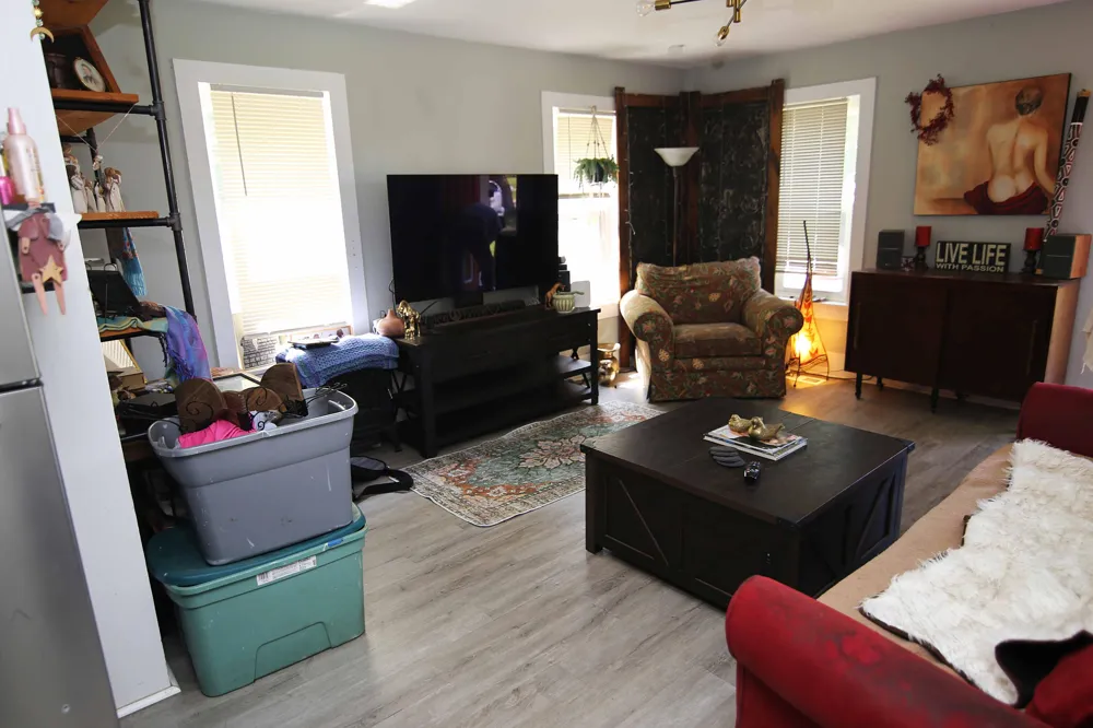 631 Douglas Avenue Three Rivers City, MI 49093