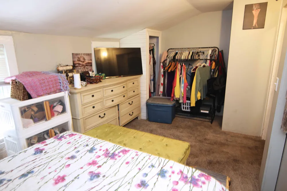 631 Douglas Avenue Three Rivers City, MI 49093