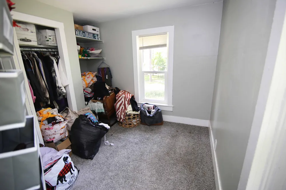 631 Douglas Avenue Three Rivers City, MI 49093
