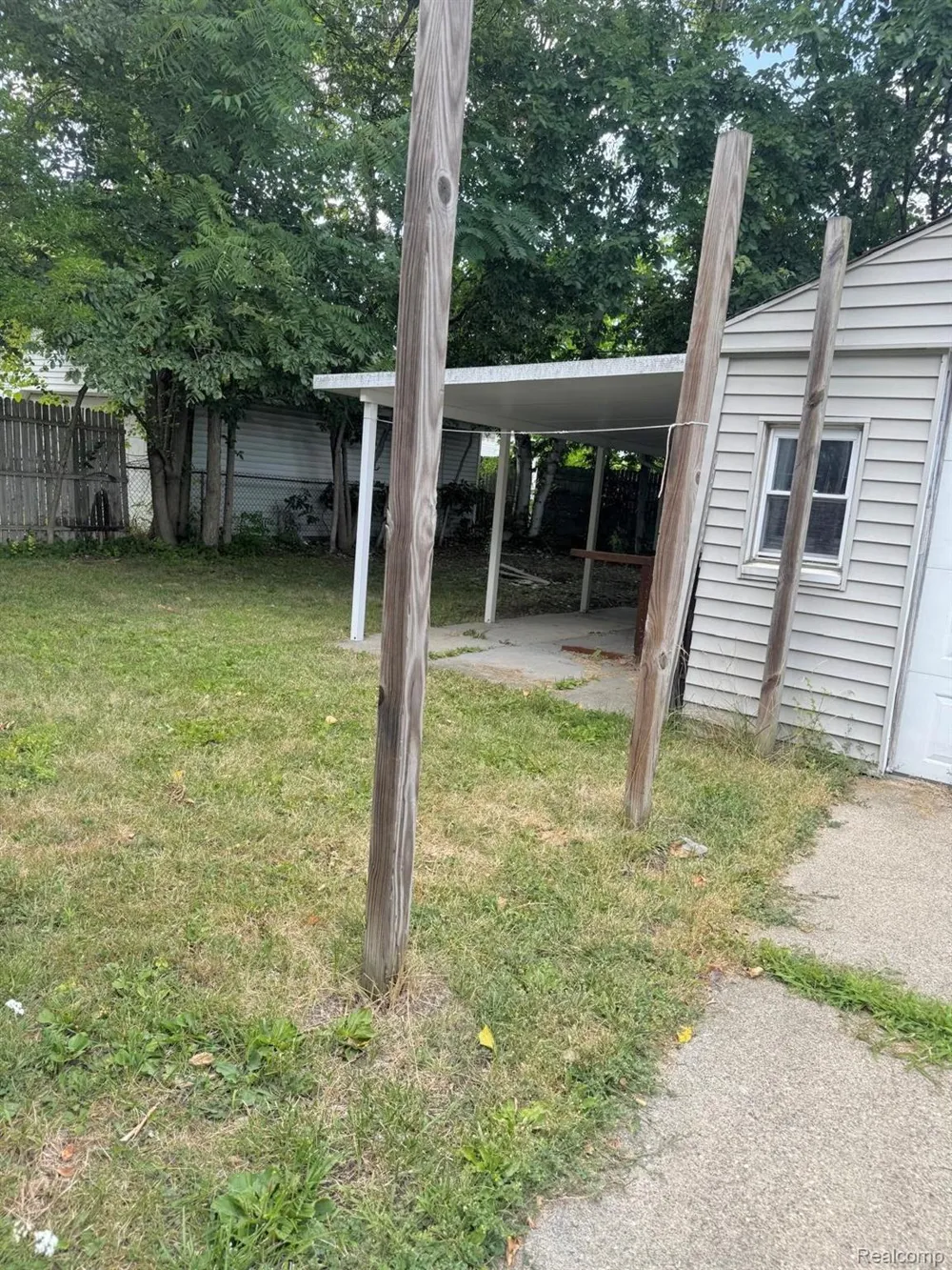 640 Crawford Street Flint City, MI 48507