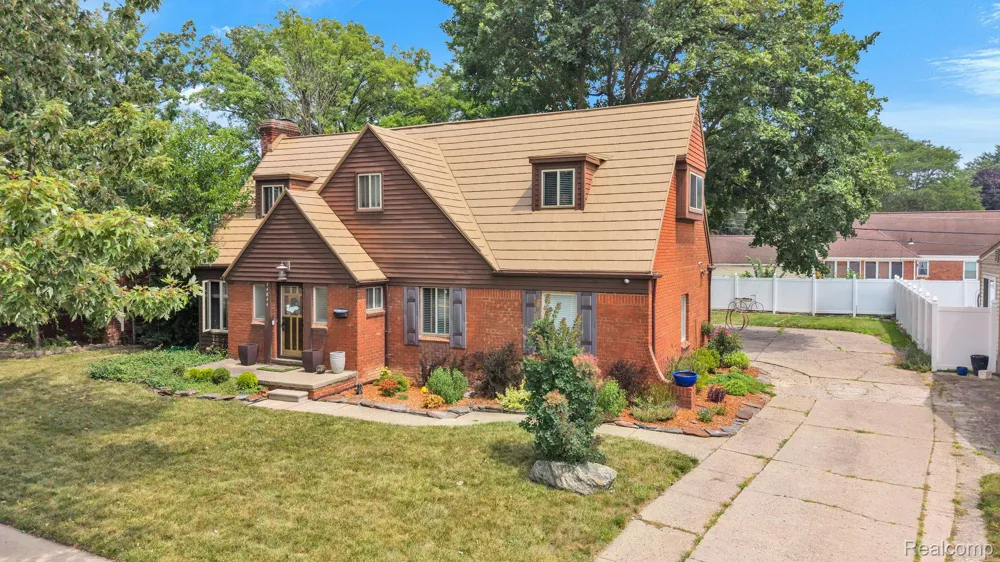 14844 Inkster Road Redford Charter Township, MI 48239