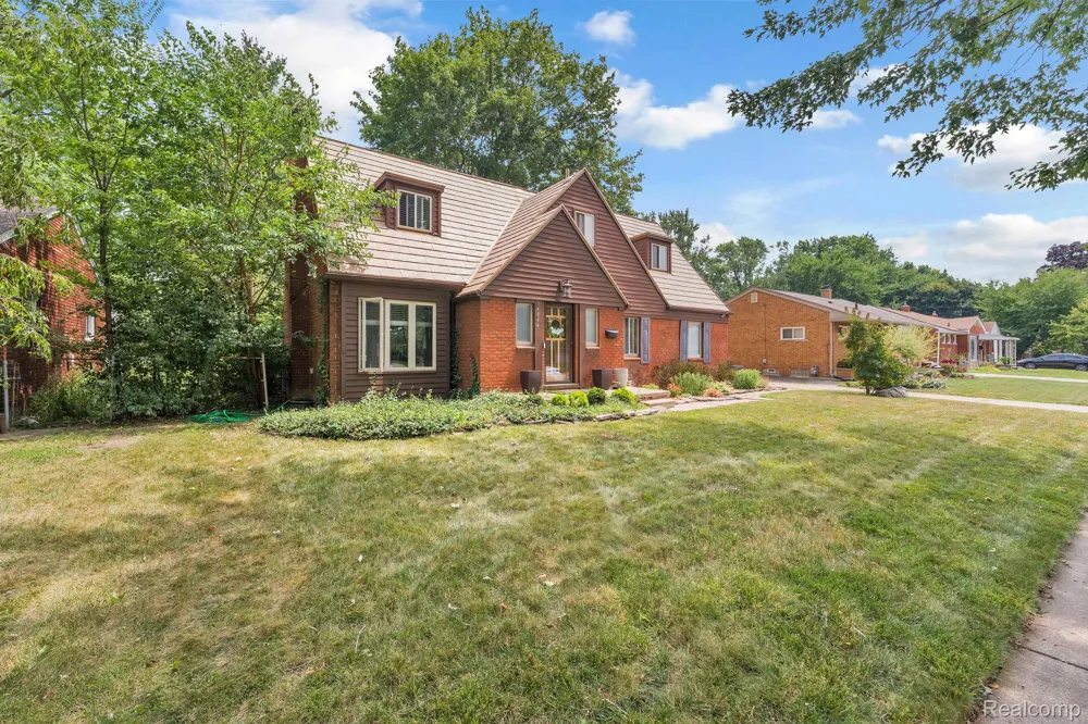 14844 Inkster Road Redford Charter Township, MI 48239