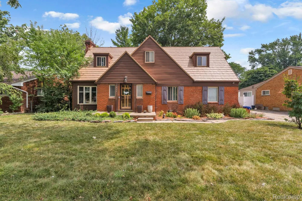 14844 Inkster Road Redford Charter Township, MI 48239