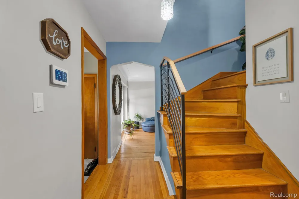 14844 Inkster Road Redford Charter Township, MI 48239