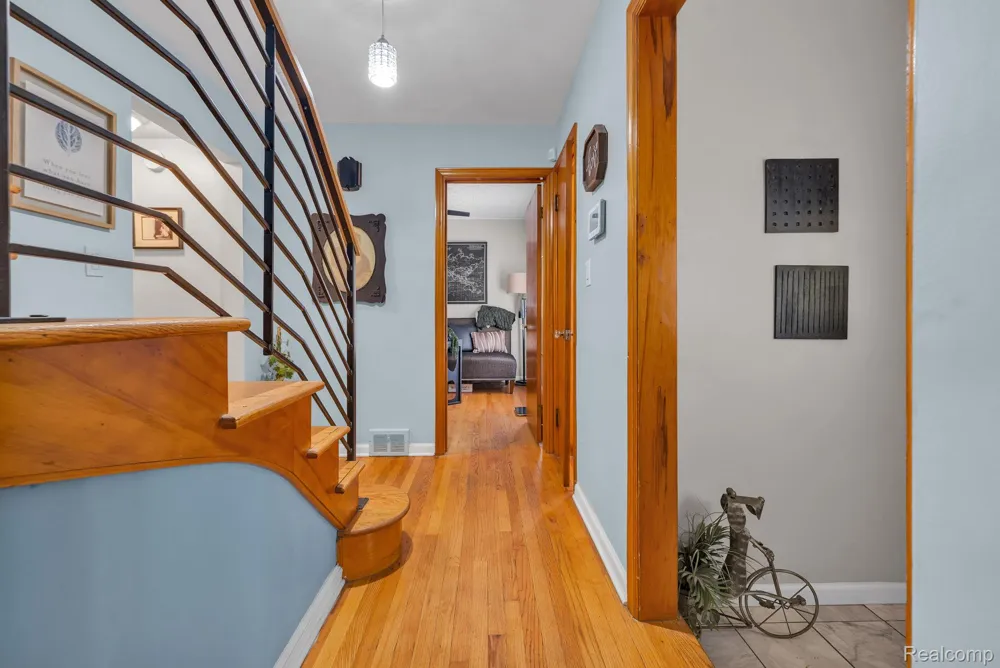14844 Inkster Road Redford Charter Township, MI 48239
