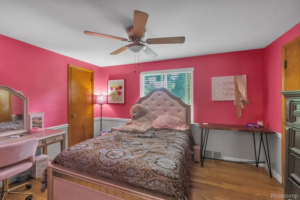 14844 Inkster Road Redford Charter Township, MI 48239