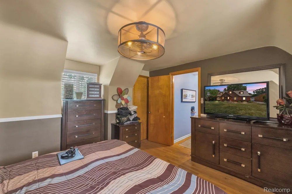 14844 Inkster Road Redford Charter Township, MI 48239