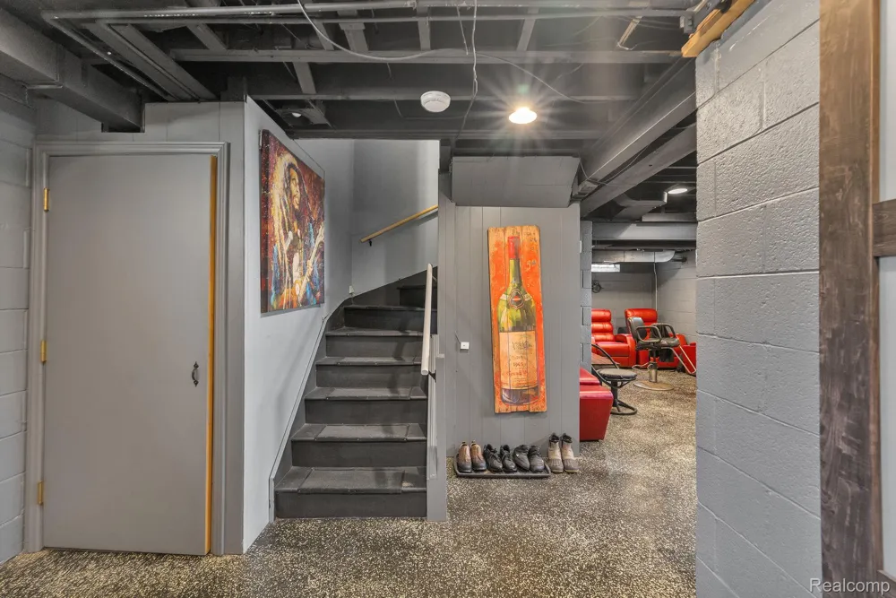 14844 Inkster Road Redford Charter Township, MI 48239