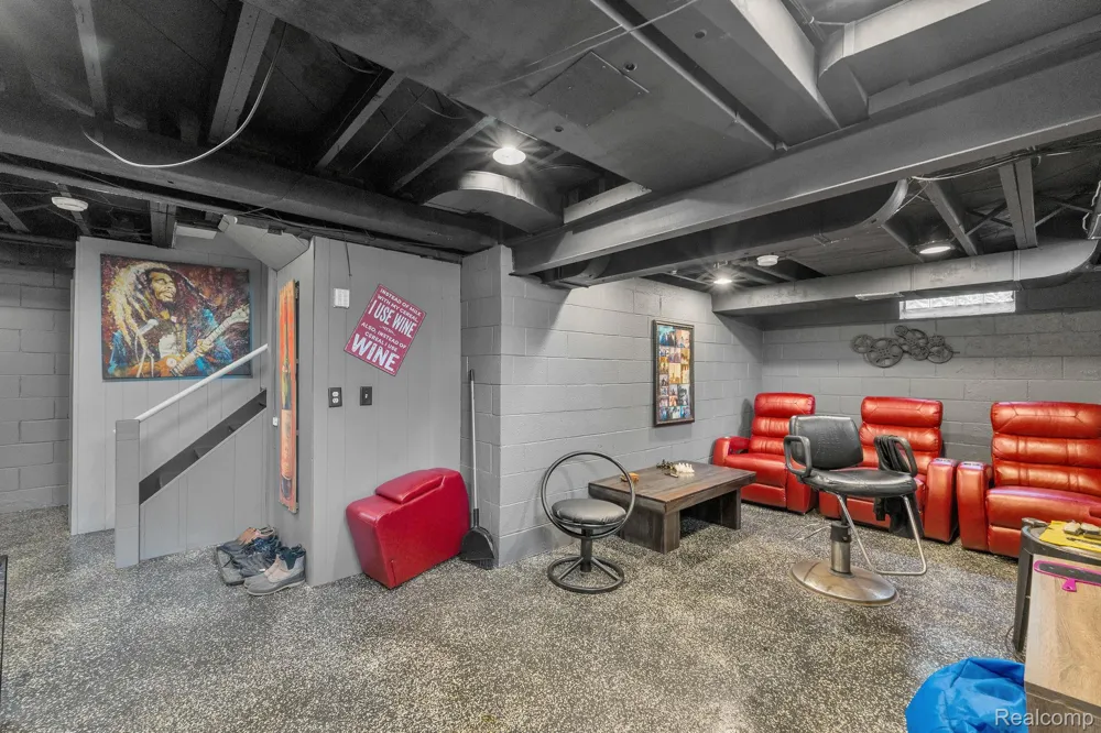 14844 Inkster Road Redford Charter Township, MI 48239