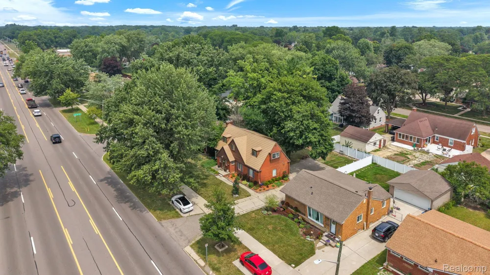 14844 Inkster Road Redford Charter Township, MI 48239