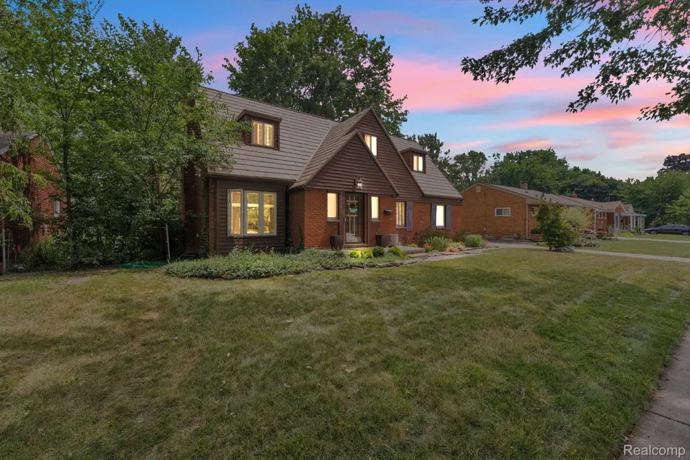 14844 Inkster Road Redford Charter Township, MI 48239