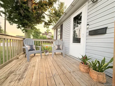 128 W 10th Avenue