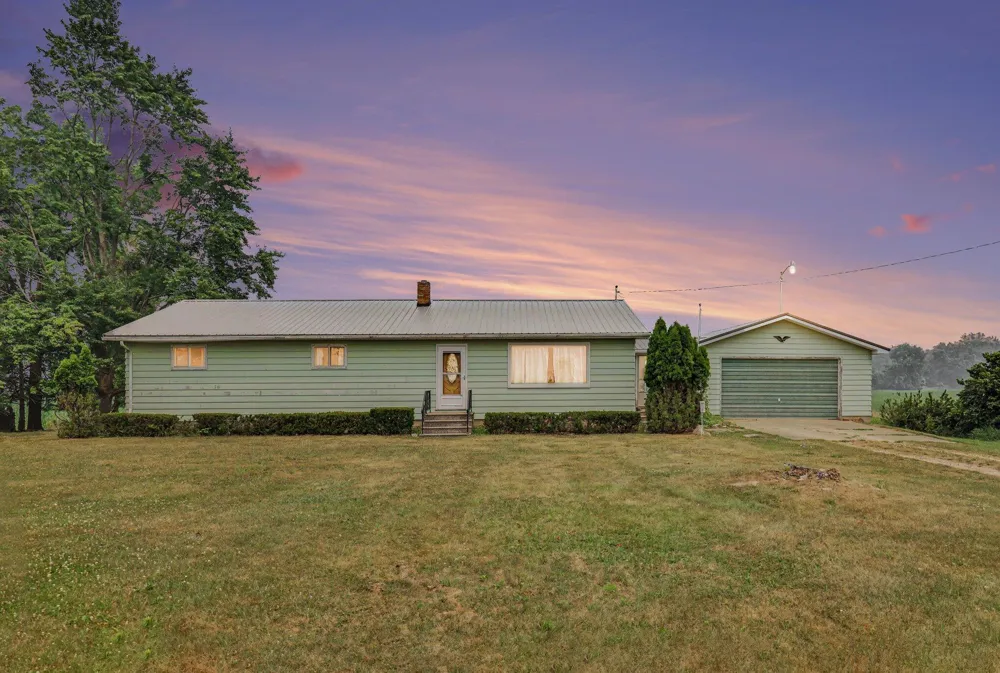 524 Hubbell Road Orleans Township, MI 48865