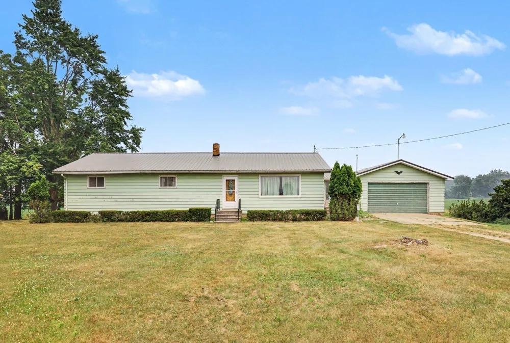 524 Hubbell Road Orleans Township, MI 48865