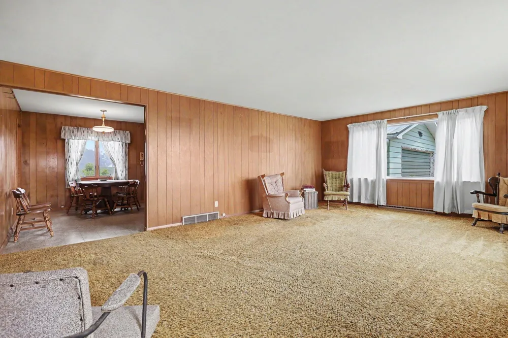 524 Hubbell Road Orleans Township, MI 48865