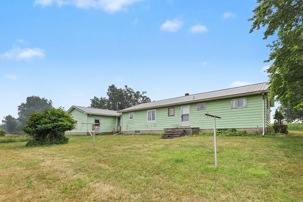 524 Hubbell Road Orleans Township, MI 48865