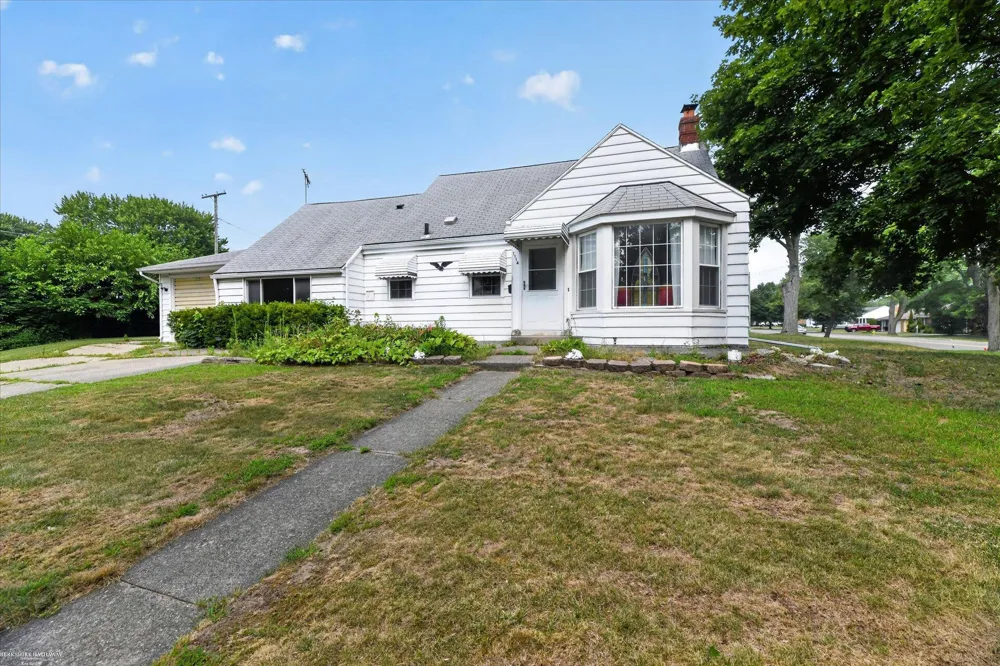 1114 Burlington Drive Mt Clemens City, MI 48043
