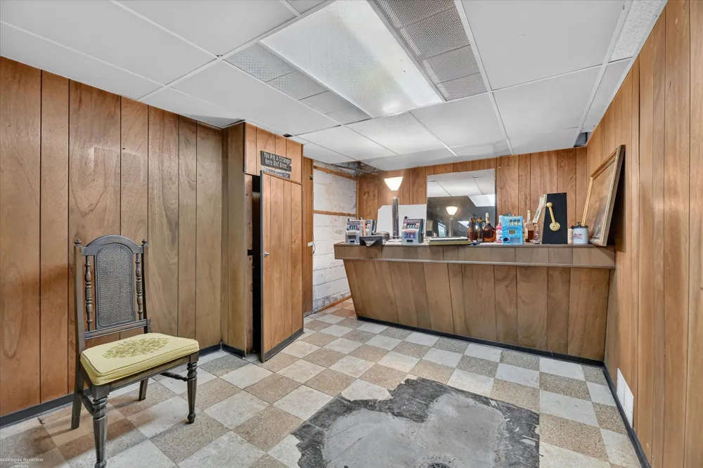 1114 Burlington Drive Mt Clemens City, MI 48043