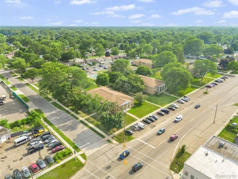 26305 W 7 Mile Road #101