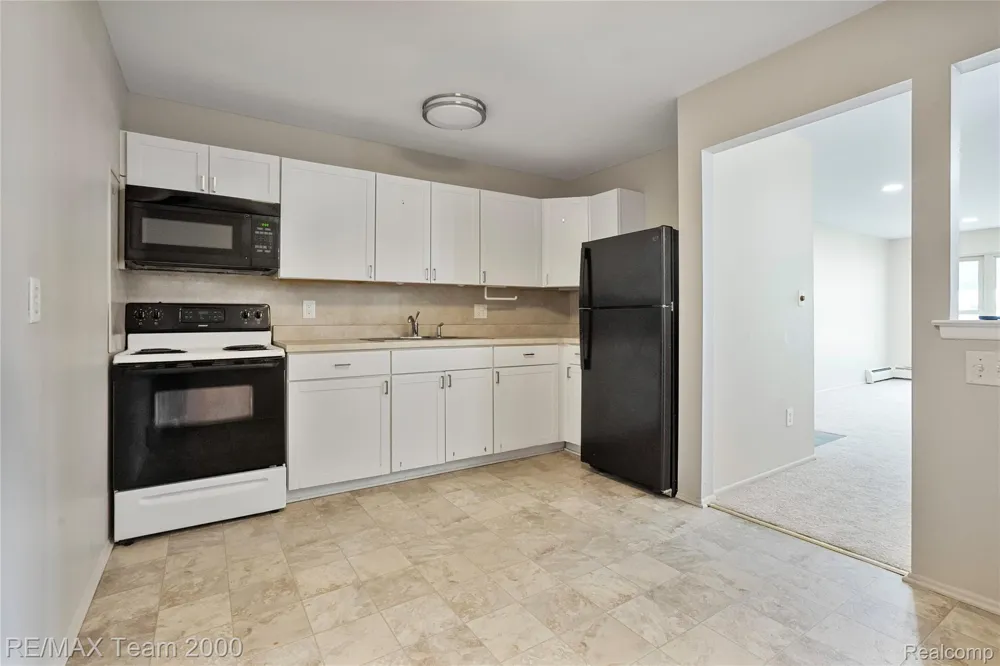 26305 W 7 Mile Road #101 Redford Charter Township, MI 48240