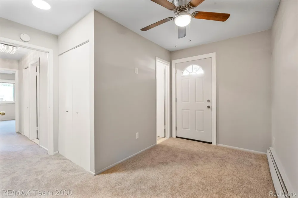 26305 W 7 Mile Road #101 Redford Charter Township, MI 48240