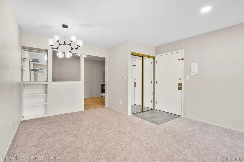 26305 W 7 Mile Road #101 Redford Charter Township, MI 48240
