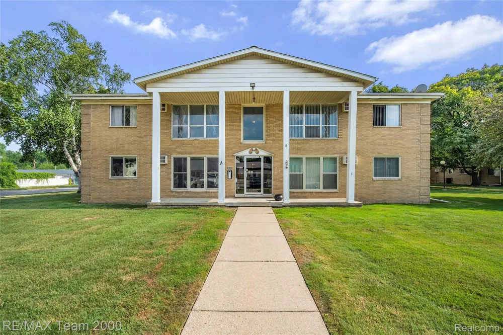 26305 W 7 Mile Road #101 Redford Charter Township, MI 48240