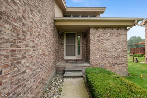 4723 Fairway Court
