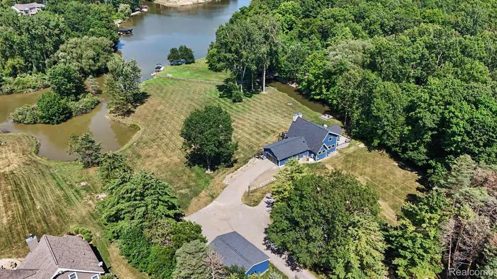 3900 Waterland Drive Hadley Township, MI 48455