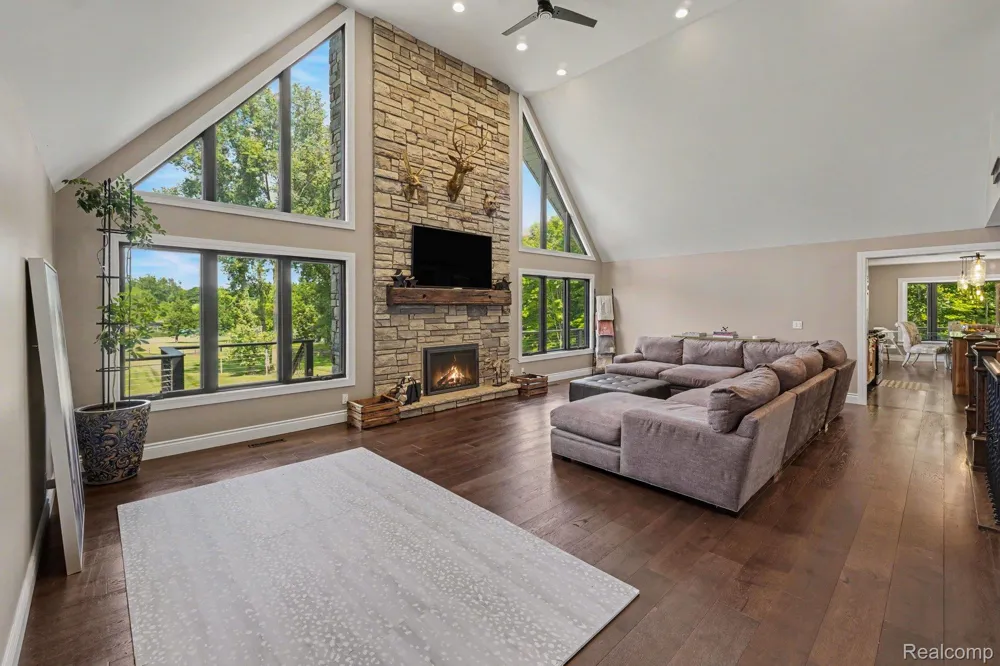 3900 Waterland Drive Hadley Township, MI 48455