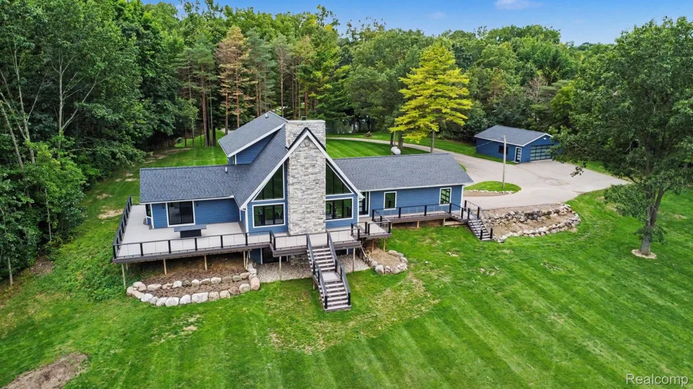 3900 Waterland Drive Hadley Township, MI 48455