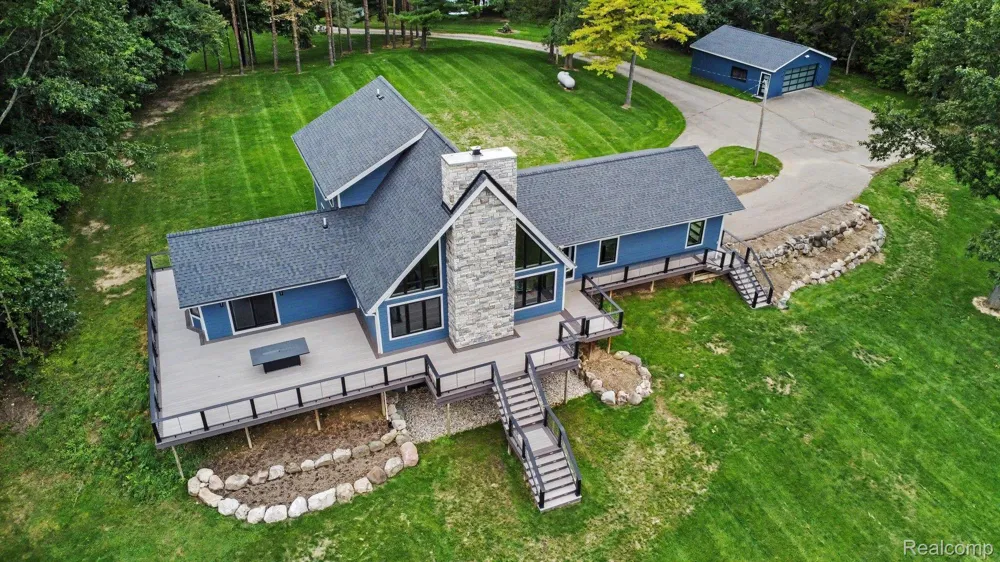 3900 Waterland Drive Hadley Township, MI 48455